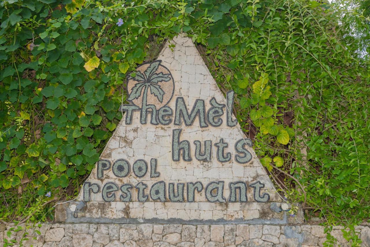 The Mel Huts Otel Batununggul Dış mekan fotoğraf